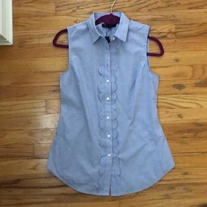 Sleeveless button up